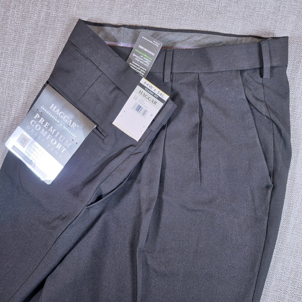 NEW Haggar Dress Pant Mens 44/34 Black Premium Comfort Stretch Pleated HD90651